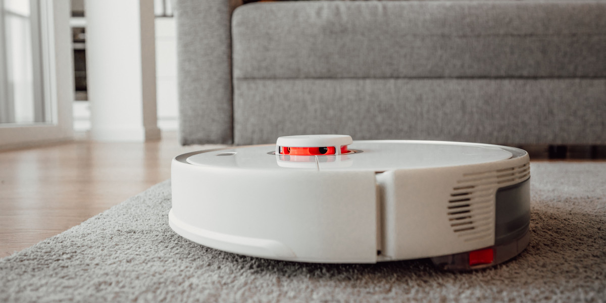 Guide To Best Robot Vacuum For Large House: The Intermediate Guide On Best Robot Vacuum For Large House